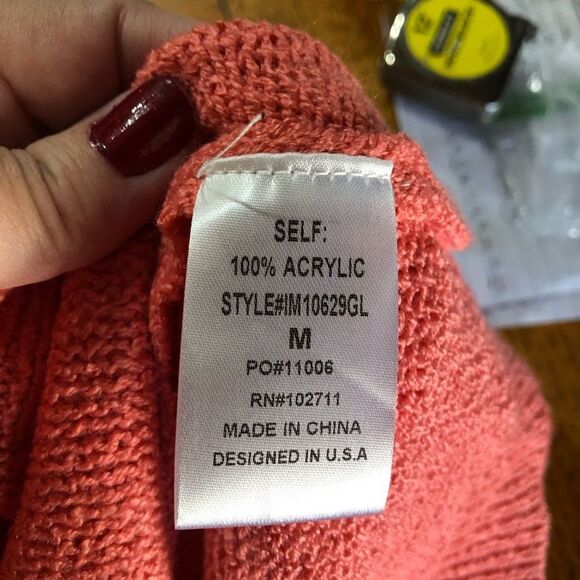 Gibsonlook Double V Ribbed Sweater Tank - M - Picture 11 of 11